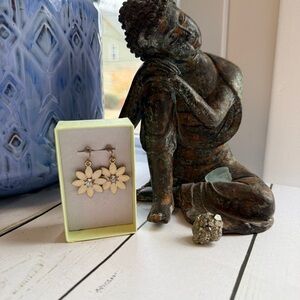 Cream Floral Earrings with Rhinestone Center